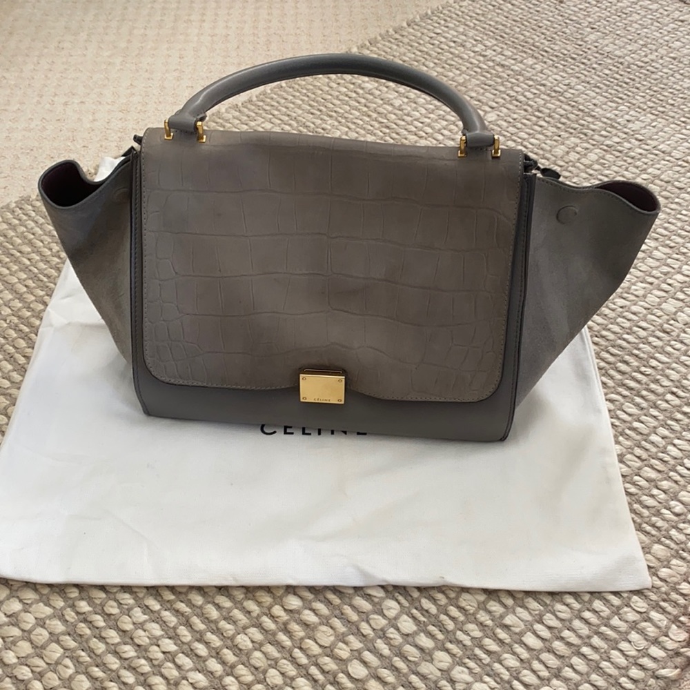 SOLD! ☀️Celine trapeze bag